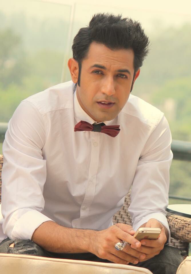 Happy birthday Gippy Grewal...!!  luv u .. 