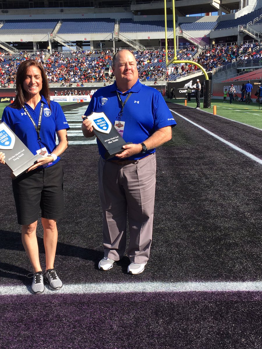 UANextFootball's tweet image. Congratulations to @JenksFootball's Coach Allan Trimble on being named one of this year's @USCellular Most Valuable Coach winners!