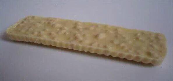 EmileeRuizz's tweet photo. when girls think foundation covers their acne https://t.co/p9Cjwjj2cR