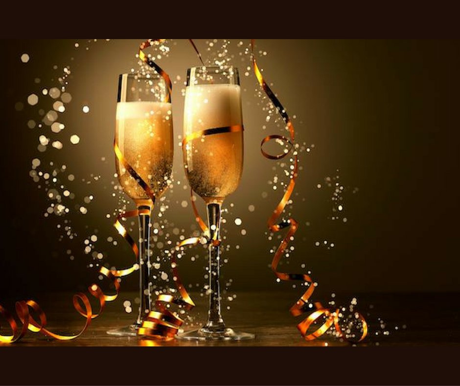 SS_TrainingLtd's tweet photo. Our team at #SurvivalSystemsTraining is wishing everyone a safe and happy #NewYear! https://t.co/G1r4YOoi9R
