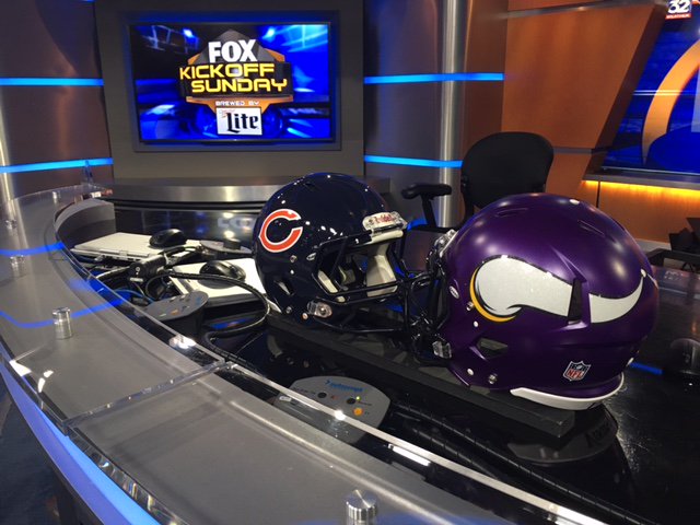 fox32sports's tweet photo. 40 minutes away from #Bears #Vikings @fox32news @LouCanellis @EvanWFitzgerald @georgesmithtv @IrvTheGypsy @PeteMcMurray https://t.co/1mESwAd062