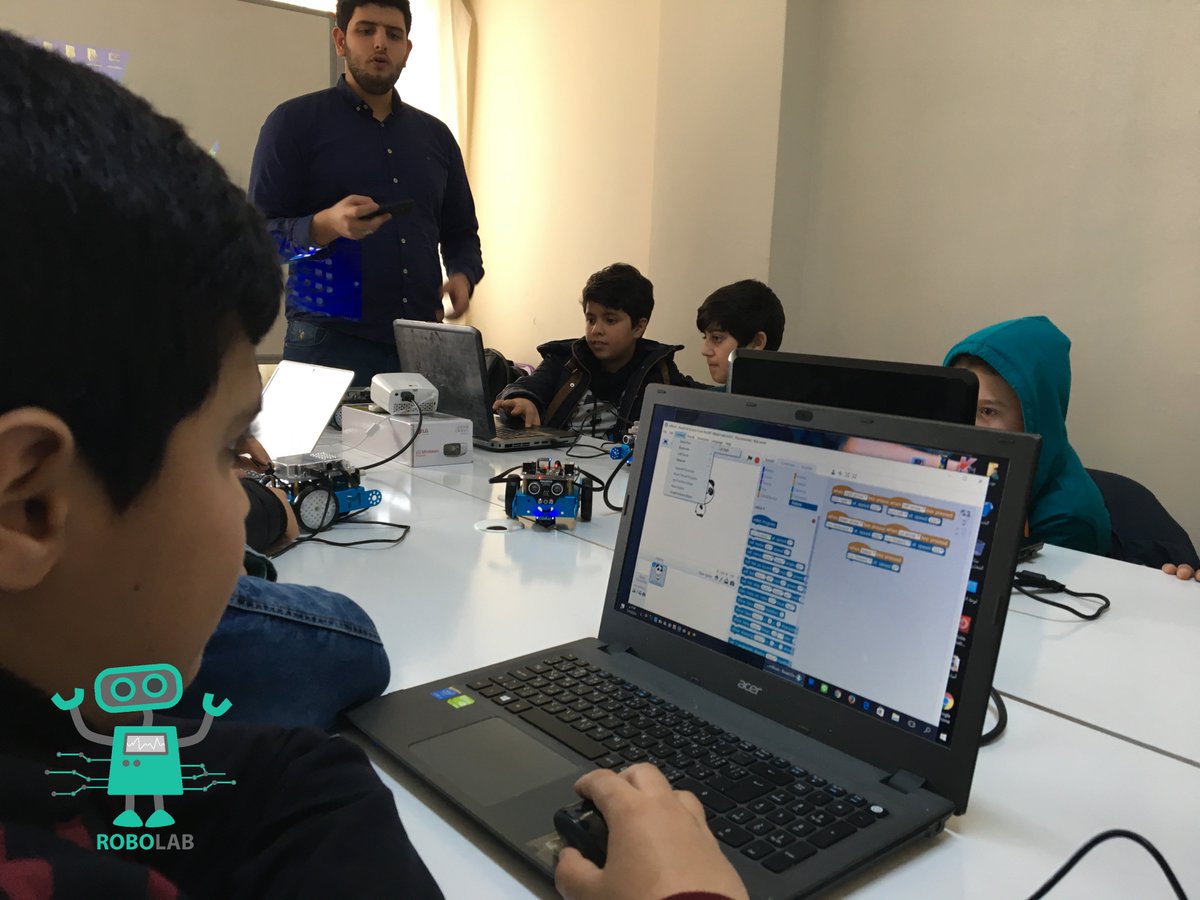 RoboLab_TR's tweet image. الجانب العملي من دورة mBot التي تقام في مركز #روبولاب
 تعلم، اصنع، شارك
 🤖 #RoboLab_Istanbul