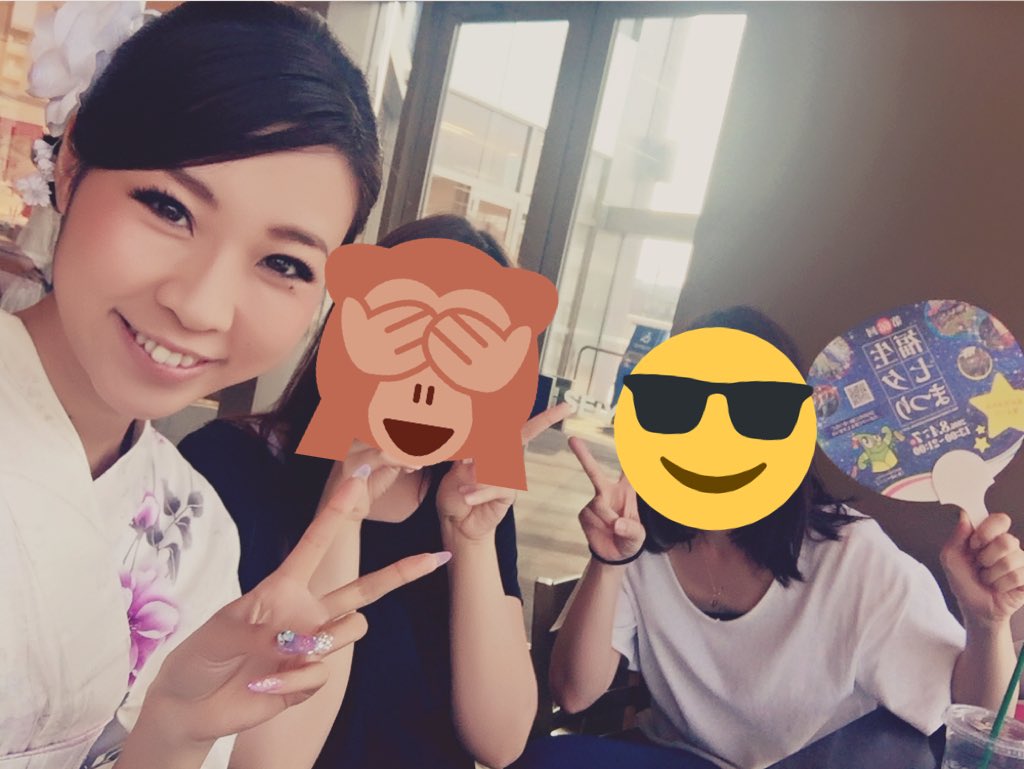 皆さん新年あけましておめでとうございます🎍💓 昨年は七夕織姫に選ばれたりと本当に私にとって良い一年にすることが出来ました☺️ 来年も是非よろしくお願い致します🙇 皆さんにとっても良い一年となりますよーに💫