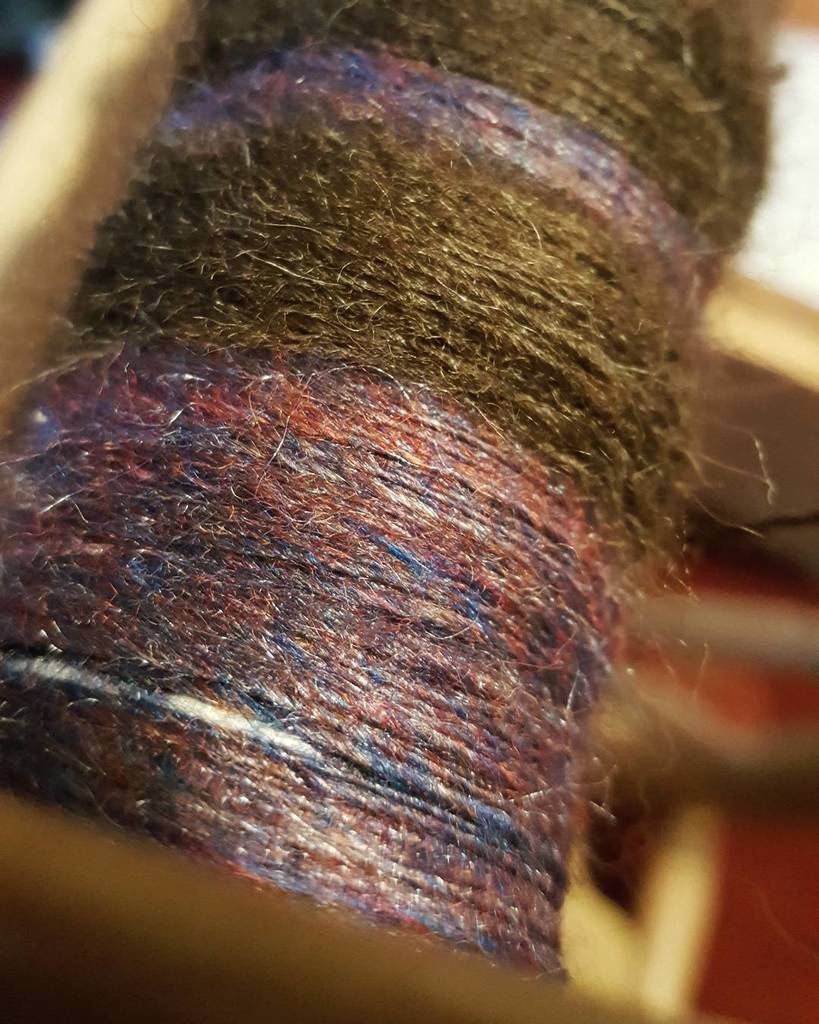 fearlessknits's tweet image. Close up #spunday yarn porn. 🌟💯😍 ift.tt/2iV6D8Q