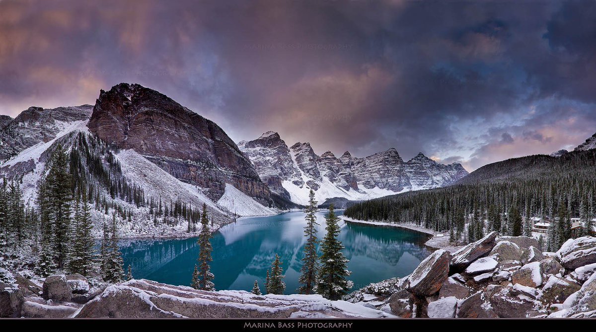 Starting 2017 off right - with a Banff sunrise! #SamesunBanff #LakeMoraine
