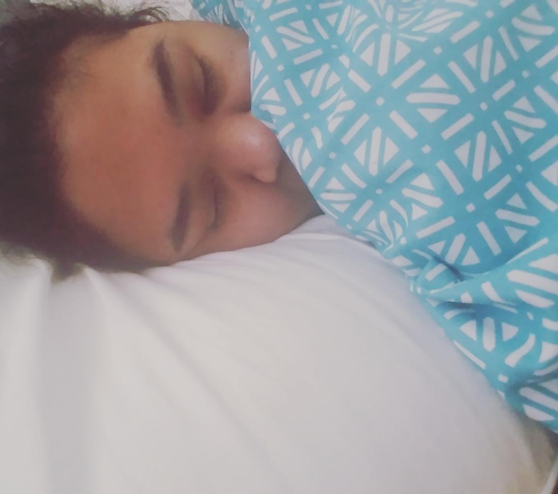 LovableBriii's tweet photo. When you wake up in 2017 around 11am, you already know the end of 2016 was lit. https://t.co/LgO4kse1kZ