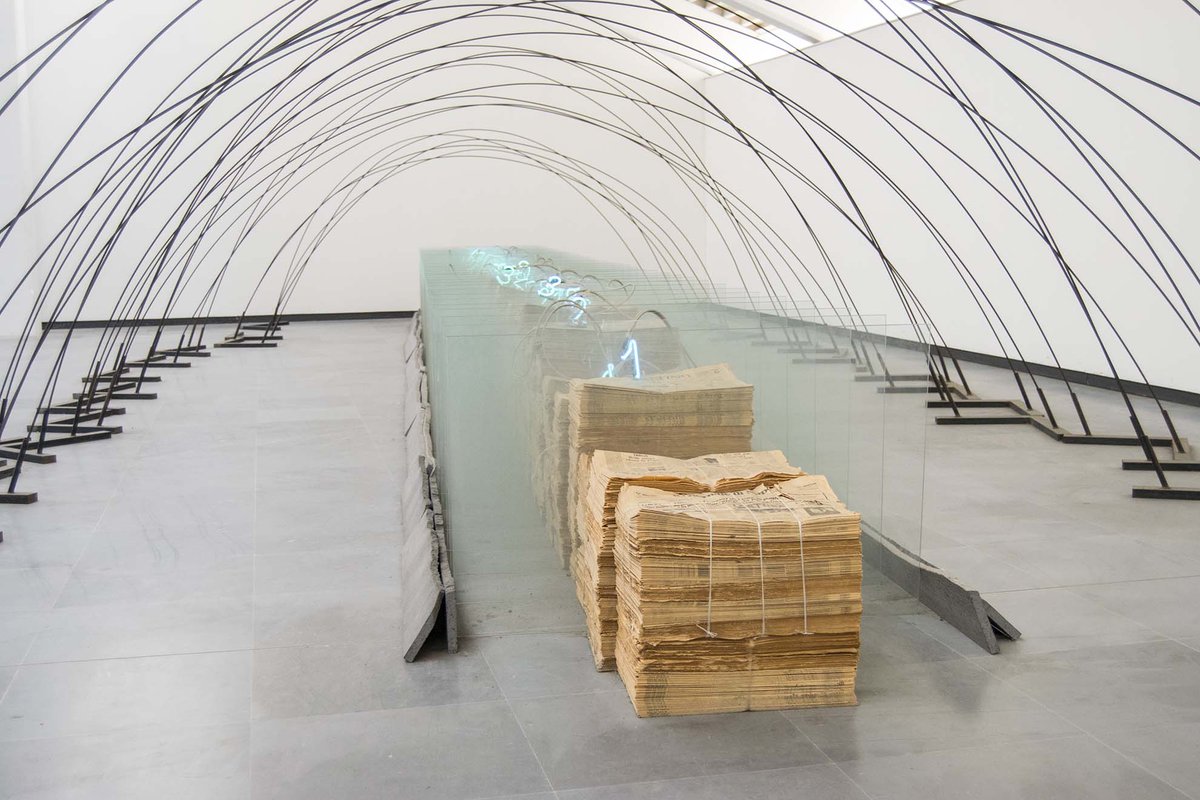 #Oggi nel 1925 nasceva Mario Merz
Lo ricordiamo con 'Onda d'urto'
Opera presente nella sezione di Arte
Contemporanea
museocapodimonte.beniculturali.it/portfolio_page…