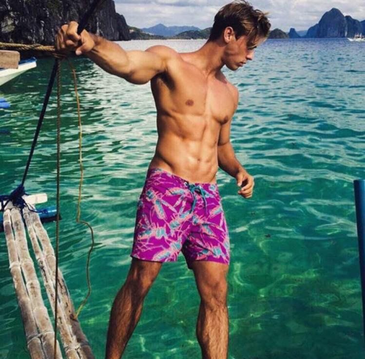 Sailing away away 🤙🏼⛵️🌊