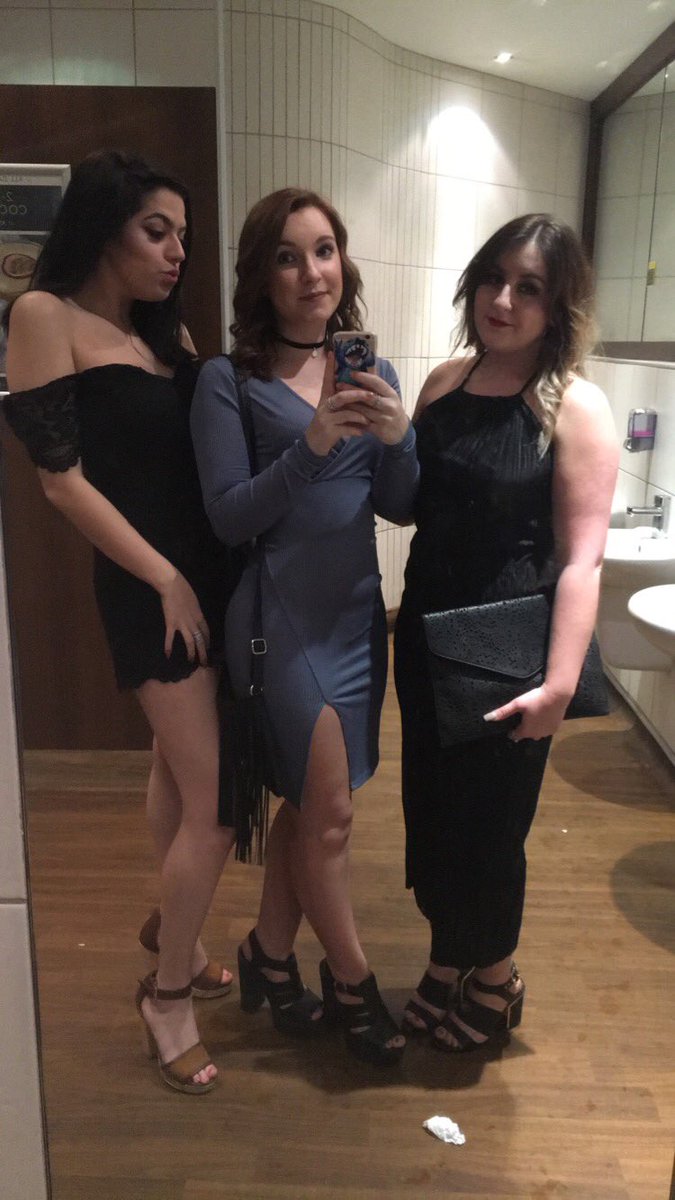 meganodotb's tweet photo. NYE #startof2017 https://t.co/GJ7QrOZili