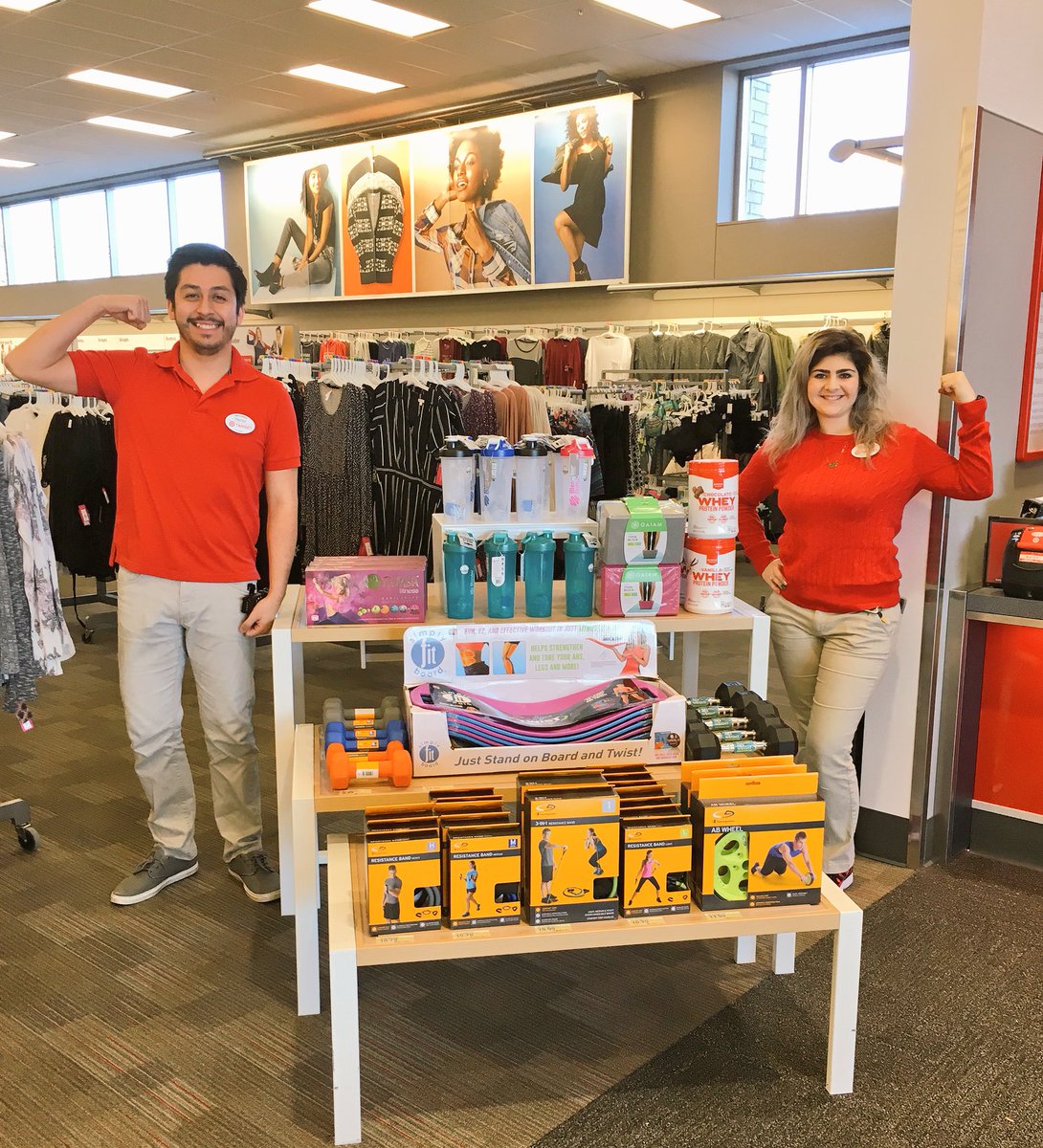 pitajuarez24's tweet photo. #New year, New you #Thebluff#wellnessT2860
@megansmac @agyap @joshua_papes @Vannaaaaaaaaaa @Tim_Heit @deejaybrenn https://t.co/aipxFZWYDR