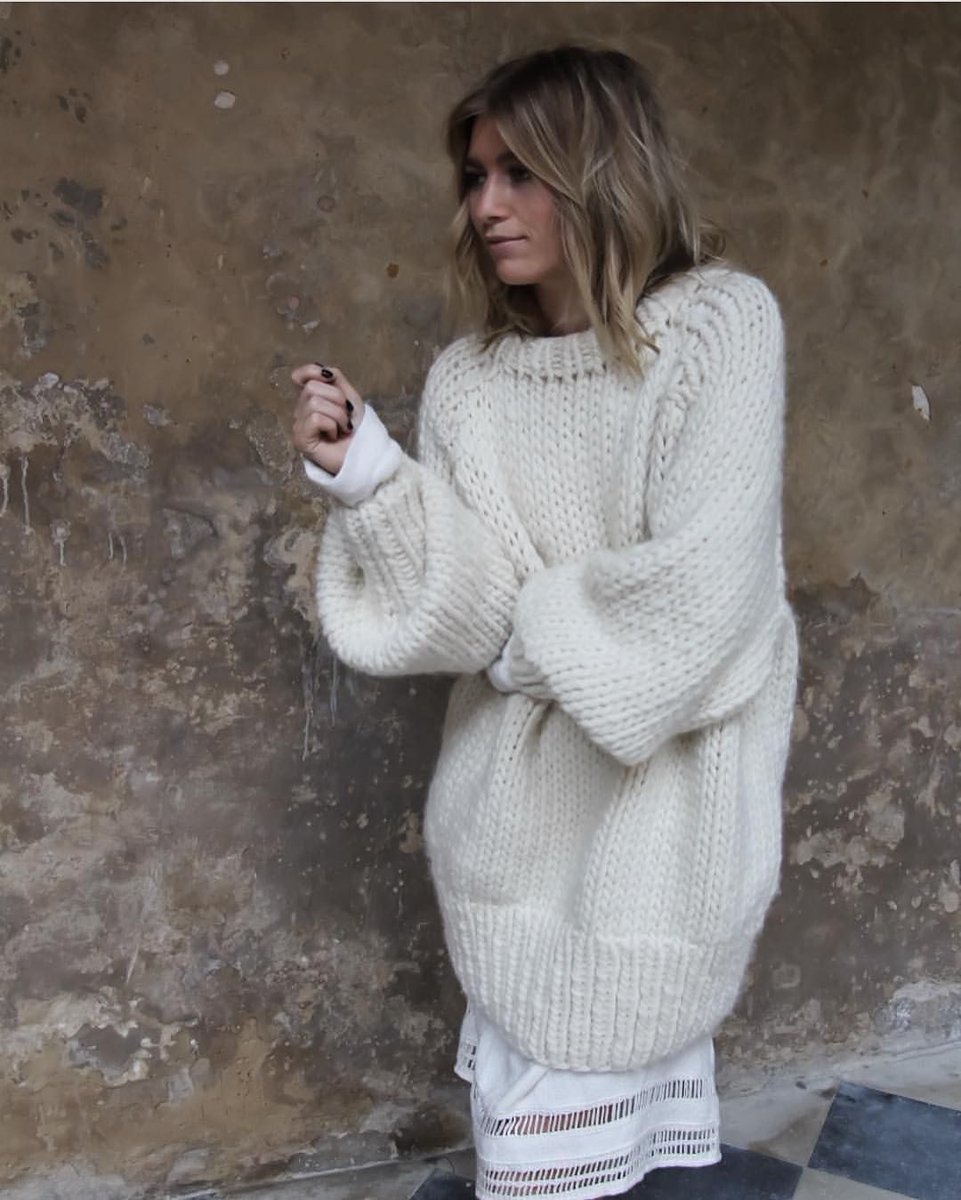 stylereply's tweet photo. Tpday is a perfect day for #chunky #sweaters. #stylereply #sundaymood #sunday #winter https://t.co/4FQJFhtKHq