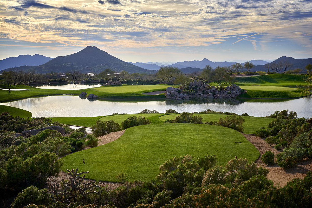 Happy New Year to you all! Cheers to #2017
#HappyNewYear