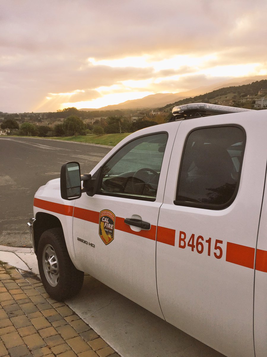 ATCFire's tweet image. Happy New Year! Your Aromas Firefighters wish you a SAFE and happy 2017.