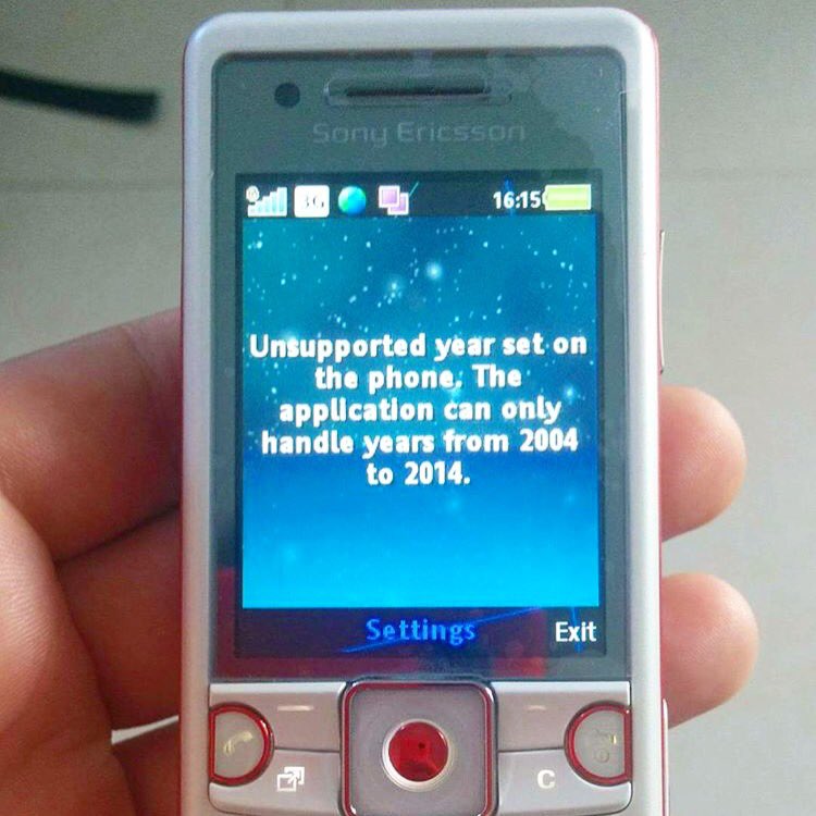 selfmademags's tweet photo. May your 2017 b supported by ur phones y'all. We're entering this year with a shiny piece on Digital Art on @instagram , stay tuned 📡 https://t.co/dhenFk65JY