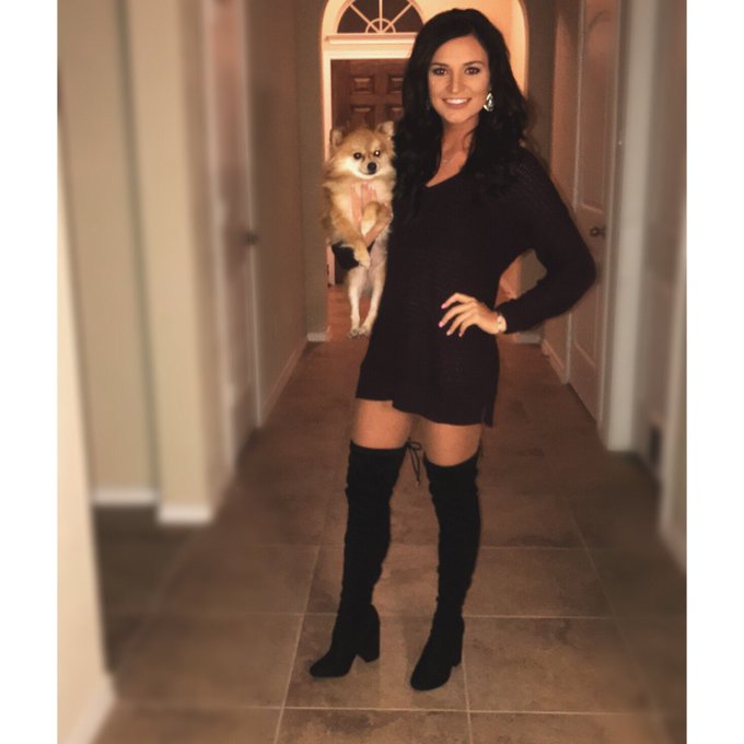 See ya never, 2016! 💋 #newyearsamebae https://t.co/PzjnBC8PMN<a href="/tag/newyearsamebae"class="tags">#newyearsamebae</a>