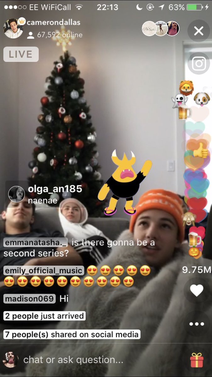 CameronDallasPy's tweet image. #ChasingCameronOnNetflix @camerondallas