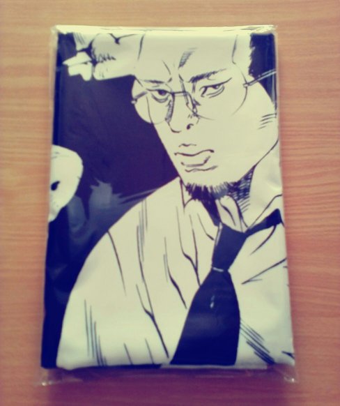 ウシジマくん抱き枕当選しました～～～!!!!
真鍋昌平先生、スピリッツさん本当に有難うございます!!!( ;∀;)
等身大(?)のこの圧倒的デカさ!!! 