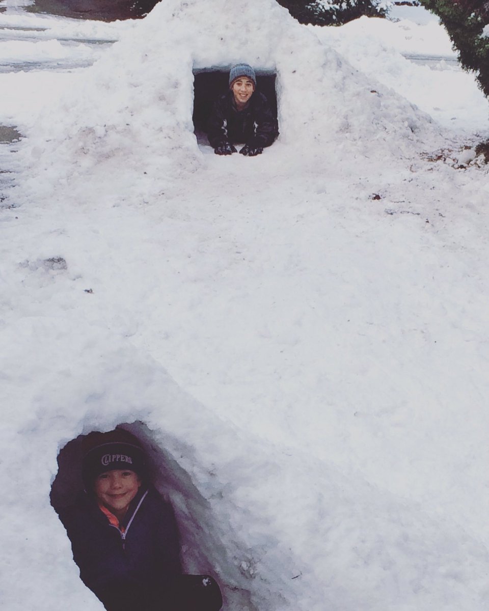 sassyanna's tweet photo. While I don't love it, the kids do - building these over the last couple of days #igloo #cheaprealestate #coquitlam @GlobalBCWeather https://t.co/bEgNxCZYub