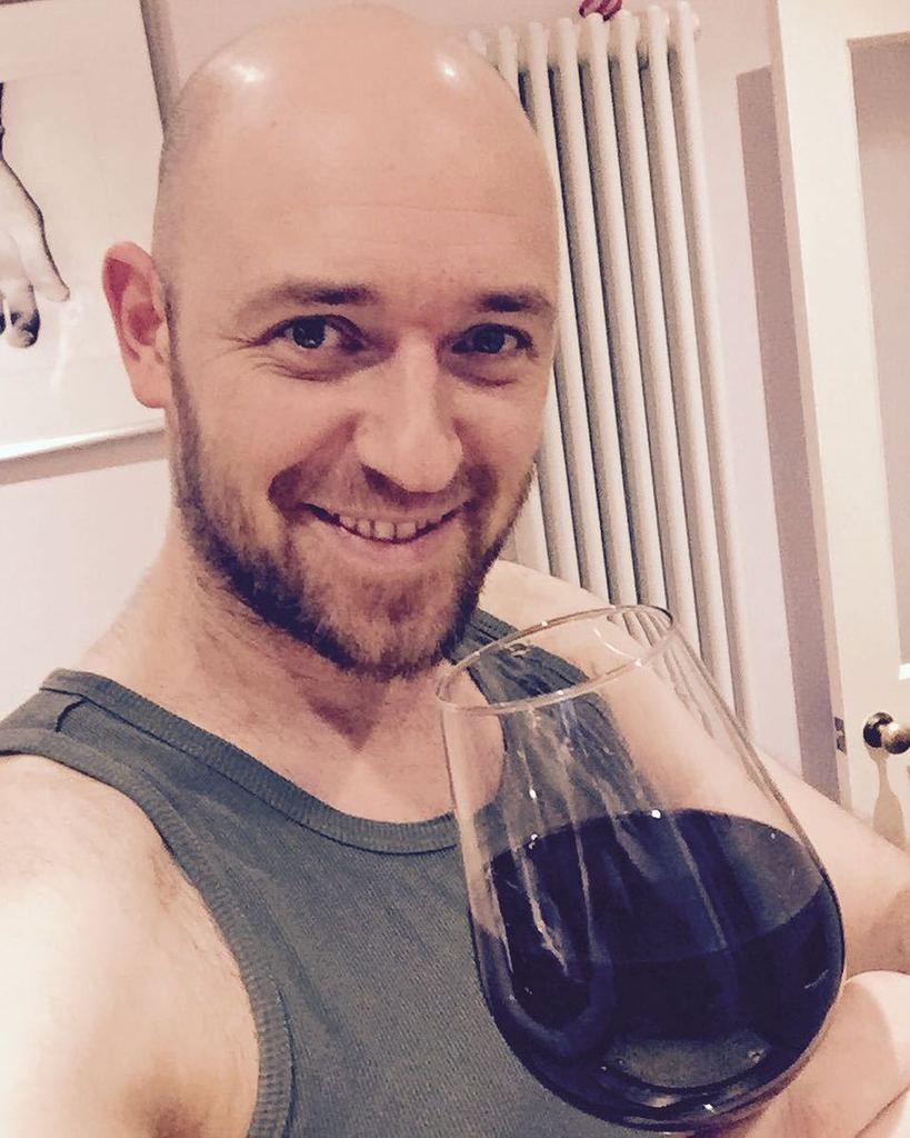 Here's to an AWESOME 2017... Let's make it one to remember... Cheers! :) xxx