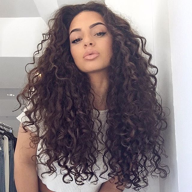Yovcef's tweet photo. Les cheveux bouclés >> https://t.co/6iNf6sNzXS