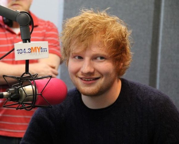 superjules69xxx's tweet photo. Just can't stop smiling today ! Hope you're having a great day tweeps β€
#Newyearsday #EdSheeranIsBack #reasonstosmile #bringonalbum3 β€ https://t.co/KTCoKeTvyi