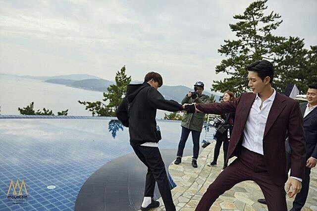 C1HPL4AXgAElp7D.jpg:large