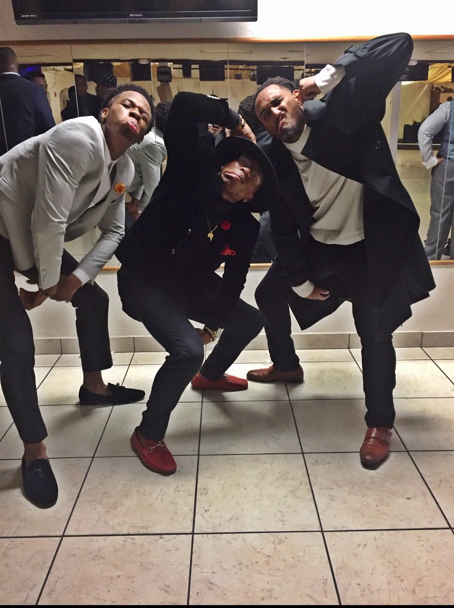 _Big_Oh's tweet photo. tHE roommates, tHE LB's and also known as tHE Apes from tHE Ridge. #AggTownAPES 

#Alphallenium 🤙🏾 https://t.co/TsNkrxnxKh
