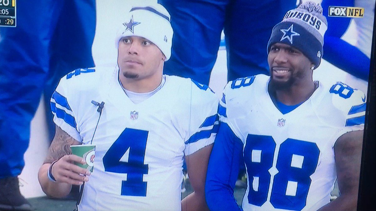 redditcowboys's tweet photo. Watching Mark Sanchez at QB like: https://t.co/W5CeBLQUyw
