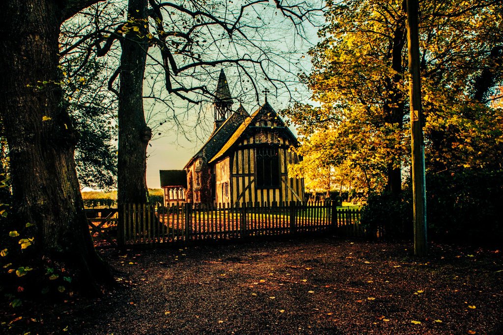 Afternoon sun on a winters day at All Saints Crowfield #Crowfield #Suffolk #church #timberframed #ThePhotoHour #wintersun