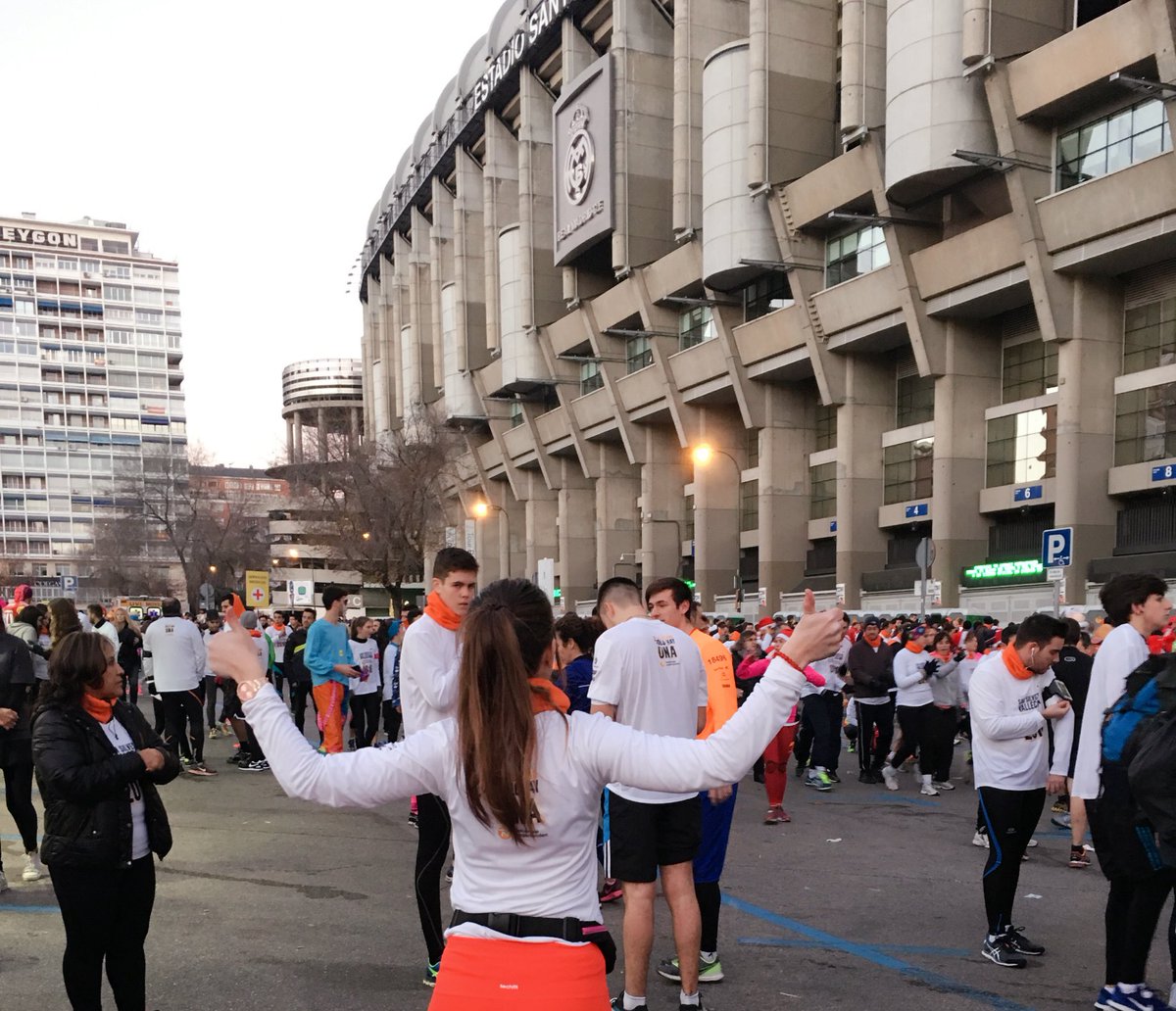 crisalmo1's tweet photo. Feliz 2017✨❣✨❣!!!Ultimo reto del año conseguido por primera vez: #SanSilvestreVallecana !!Por un año nuevo lleno de felicidad!! https://t.co/ojKSKcoPKY