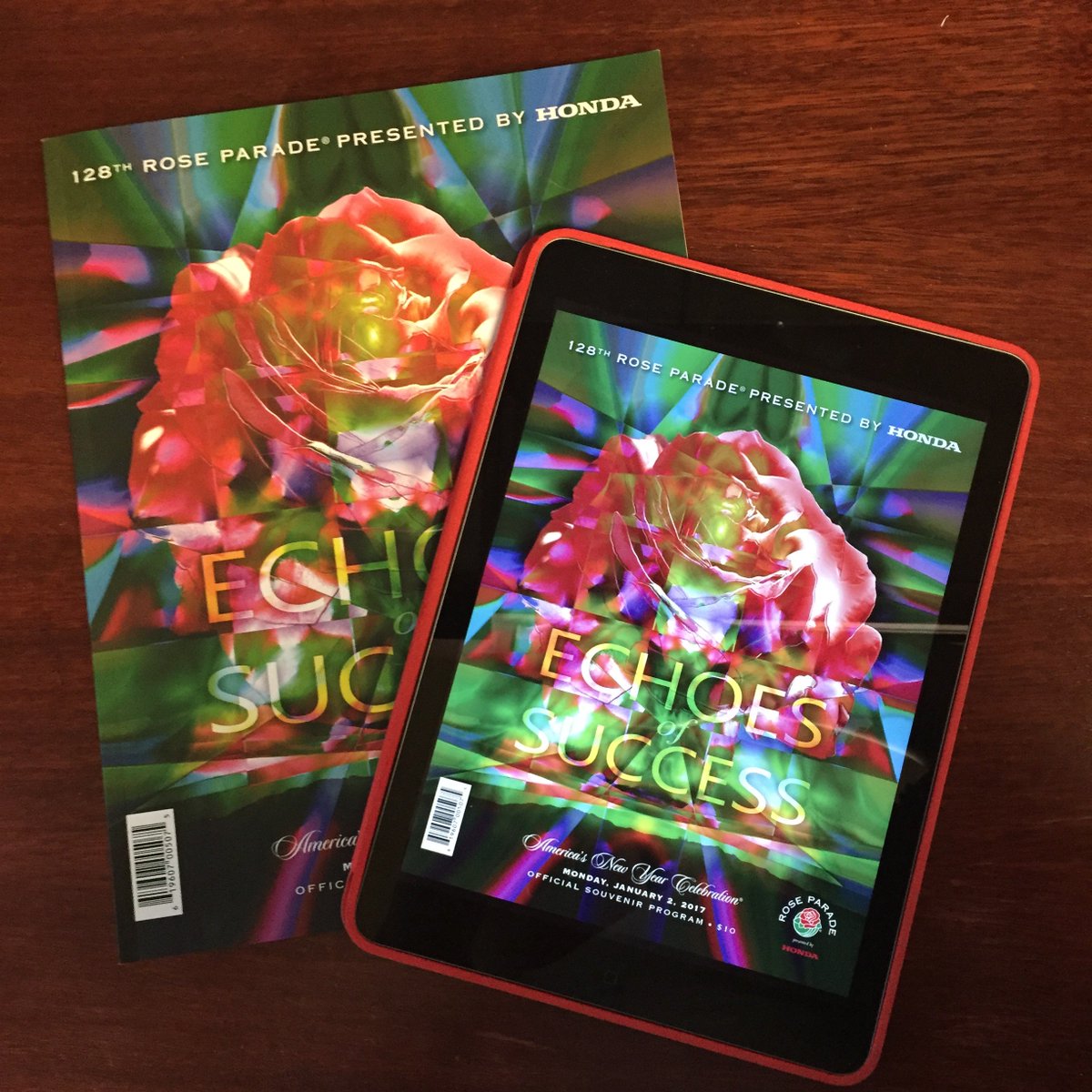 RoseParade's tweet photo. HAPPY NEW YEAR!! Don't forget the digital version of the 2017 #RoseParade Program is now available for FREE: https://t.co/1yymRGs5o4 https://t.co/uNNN7TM5BU