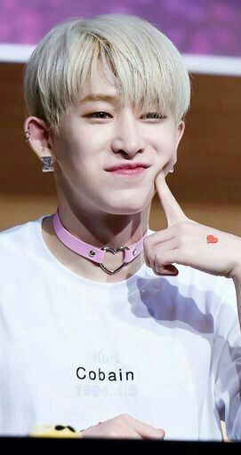 brittanykkj's tweet photo. @felipeneto #2017Felipeneto seu parente perdido, Wonho do Monsta X https://t.co/lFlcKFPwfi