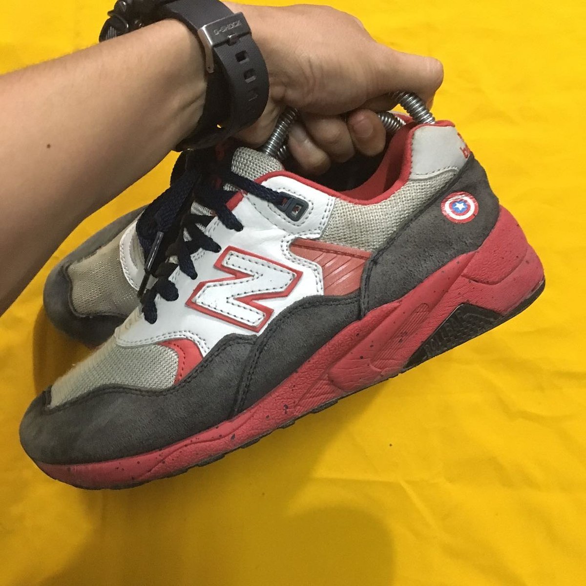 CFZ_Project's tweet image. NB 580 x capt.amerika, size 42 kondisi 90 % aman  @Tastic_store @Littlefootyk @sneakerhyp @Slifestore @RareStuffJKT