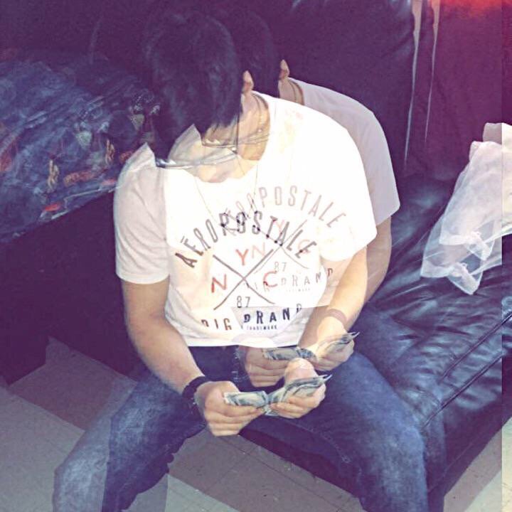 JosephFprd's tweet image. ✨🎂Chillin, relaxing, chillout together with #liveme Dominick Blankenship:   liveme.com/media/play/?vi…