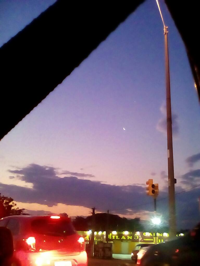 lMilkandCookies's tweet photo. Lindo cielo en plena ruta⁝⁞⁝⁞ʕु•̫͡•ʔु☂⁝⁞⁝⁝ ヽ(*≧ω≦)ﾉ https://t.co/mkI6NmV7vJ