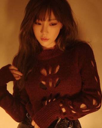 kangseug's tweet photo. @chrstyu happy new year!! Biar lo seneng aja nih. Makin waras ya di tahun ini. https://t.co/5BJZqPt3aA