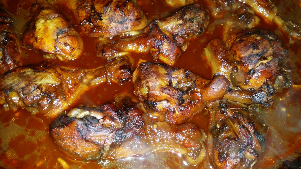 regis_chef's tweet photo. Add some authentic Caribbean sweet  &amp; sour jerk chicken to your next event info 503 915-8336 Chef-Regis https://t.co/7GWTb7seRZ