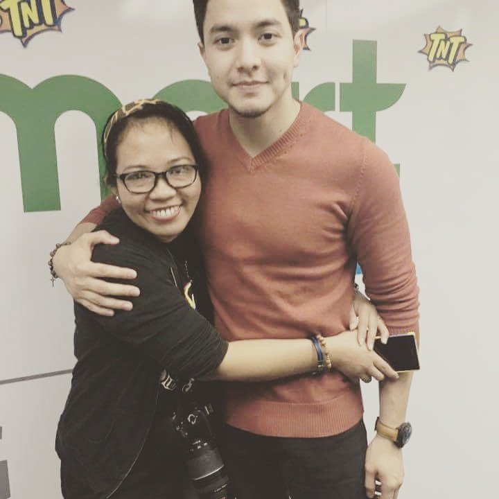 RichelAndres's tweet photo. Happy na,birthday pa..
Happy bday bunso..
Mahal ka namin.@aldenrichards02 @R_FAULKERSoN 
#afw_hongkong
#AldenAt25 
#ALDUBHBDAlden https://t.co/wOfGXN1NMj
