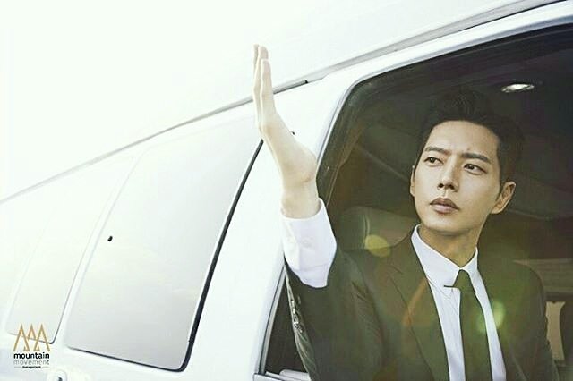 C1IdKExUQAAjvYR.jpg:large