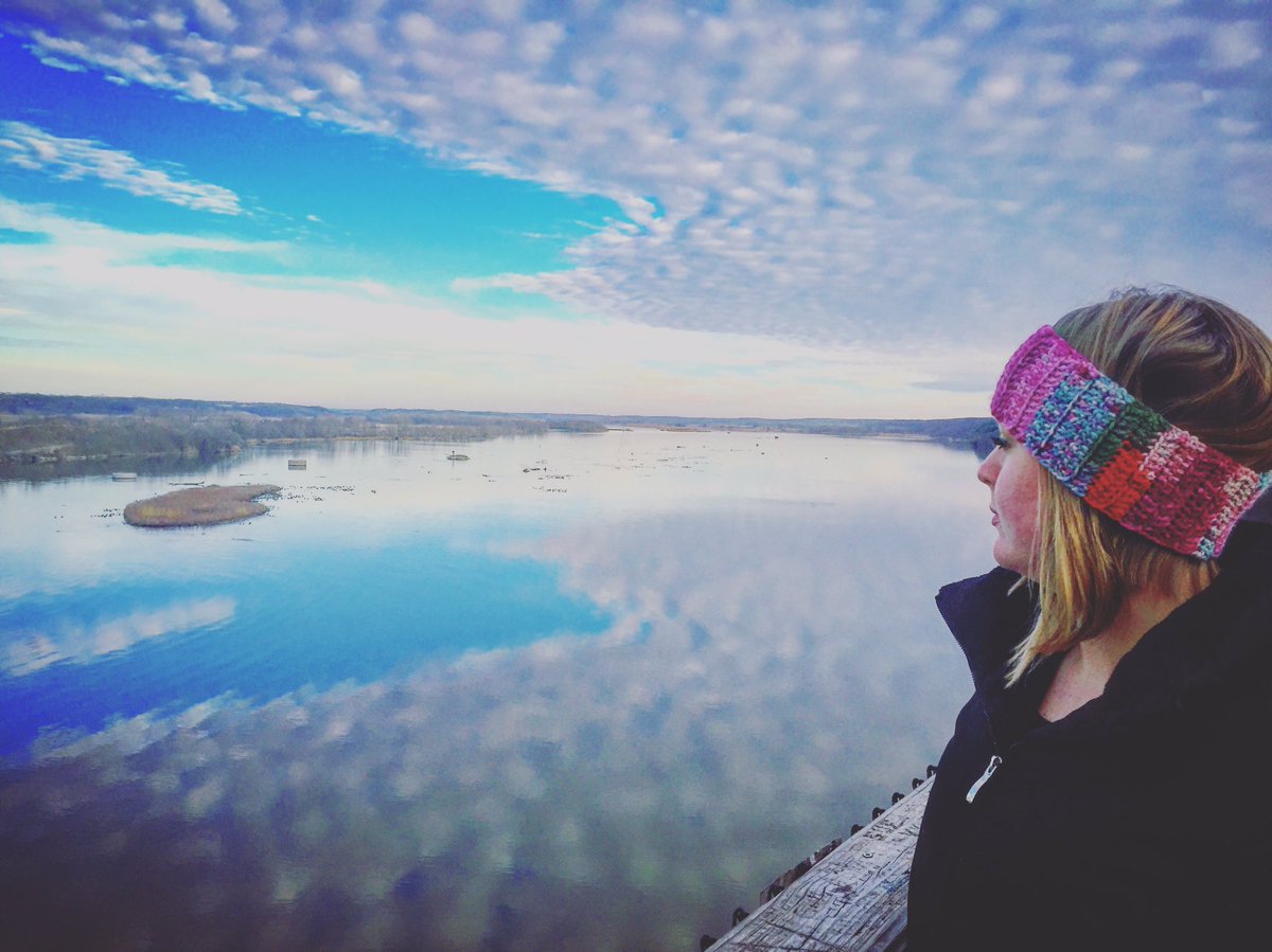 LLVisuals's tweet photo. Beautiful day with @feather_loops at Starved Rock #starvedrock #adventureswithwifey #eaglecliffoverlook #eagleclouds https://t.co/exzMwvpDKy