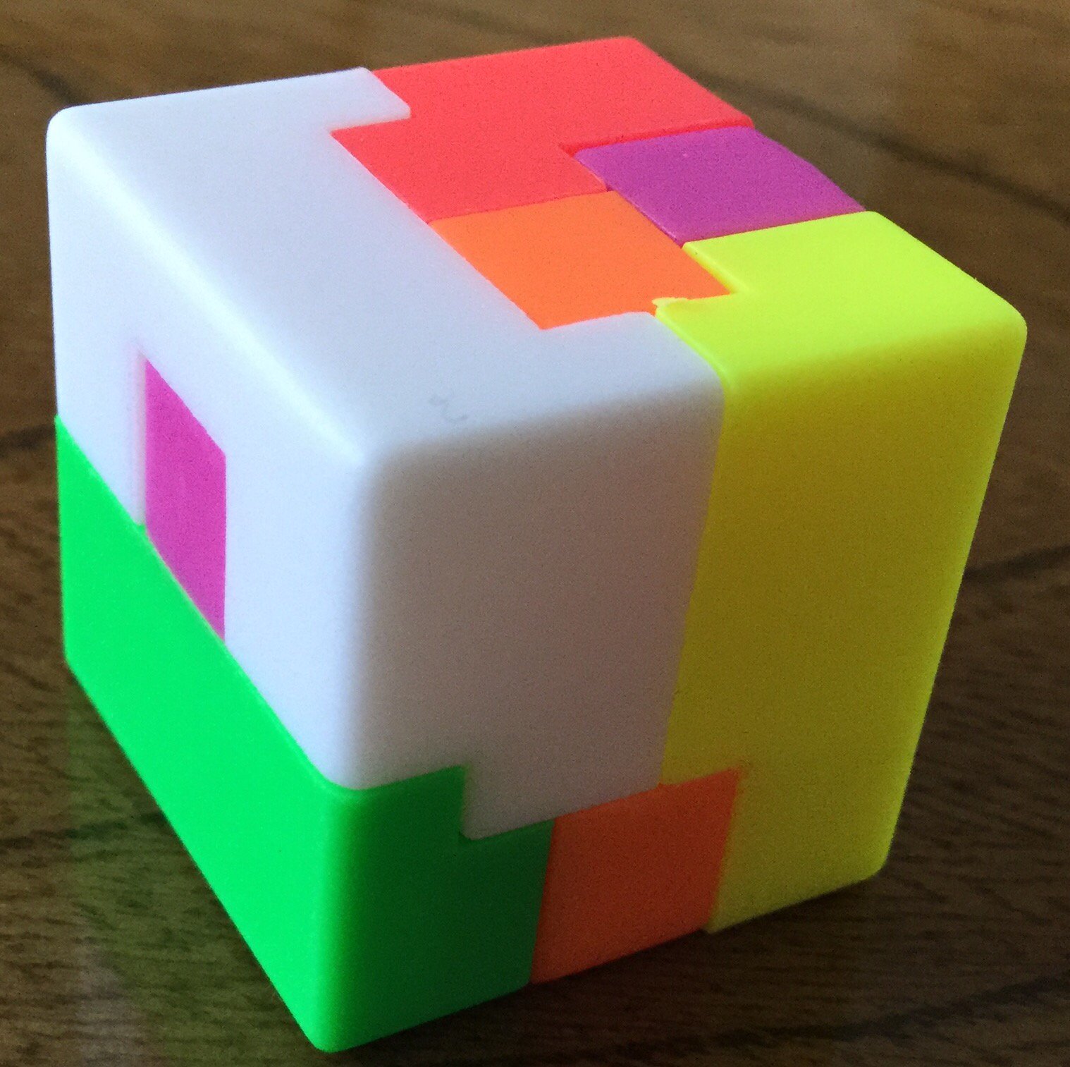 アセイ つつくんです宝箱 に入ってた 四角立体パズル が難しかった 正解を忘れないように記録 T Co Abiekqyoir Twitter