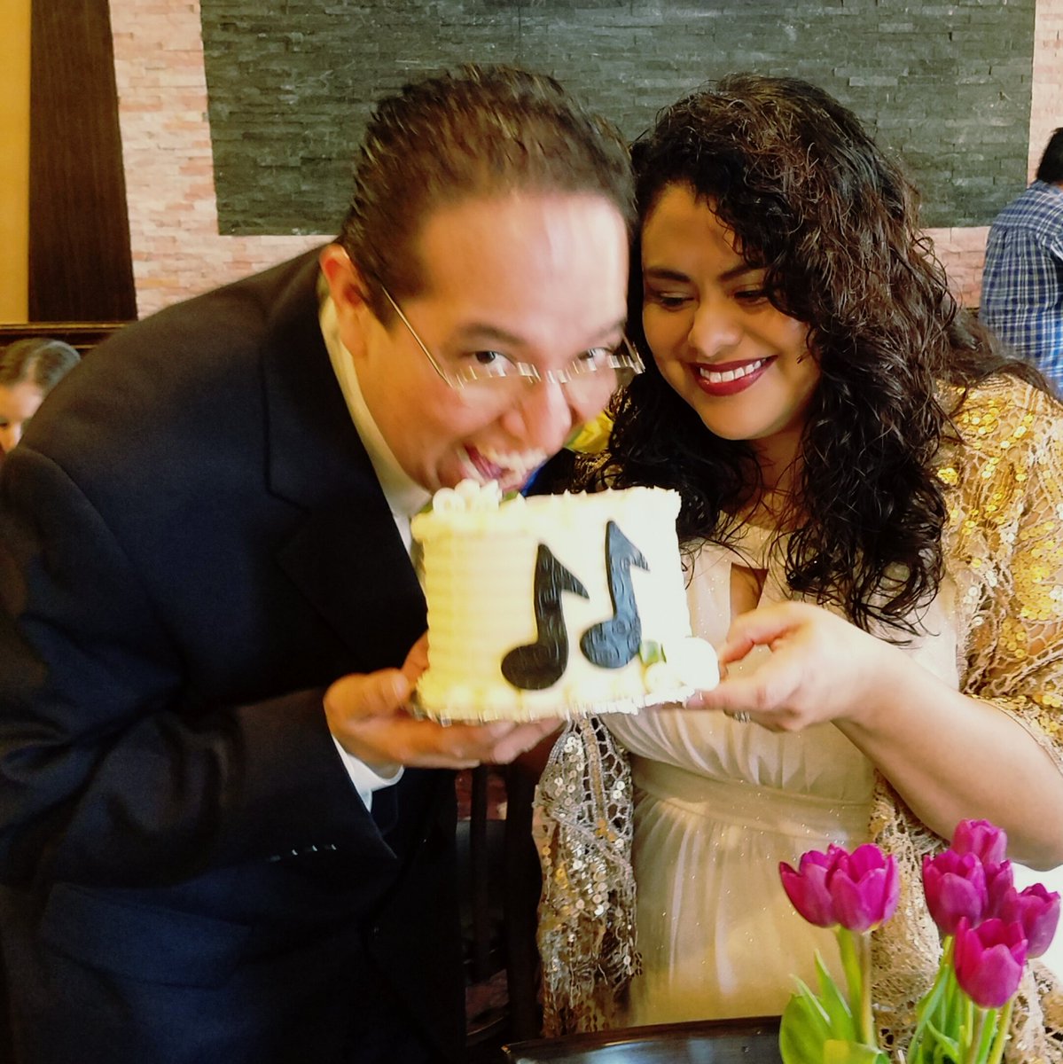 JessBeJoyful's tweet photo. #HappyNewYearEveryone #TheRendons #5yrAnniversary #StevenandJessica #FaithRendered #music #CovenantofLove https://t.co/RVJ8m0nLEb