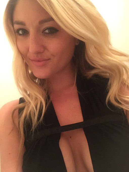 Happy New Year🎉 https://t.co/OkTXGWwv06<a href="/tag/booty"class="tags"><span>#booty</span></a><a href="/tag/playmate"class="tags"><span>#playmate</span></a><a href="/tag/friday"class="tags"><span>#friday</span></a><a href="/tag/nomakeup"class="tags"><span>#nomakeup</span></a><a href="/tag/ff"class="tags"><span>#ff</span></a><a href="/tag/friskyfriday"class="tags"><span>#friskyfriday</span></a>