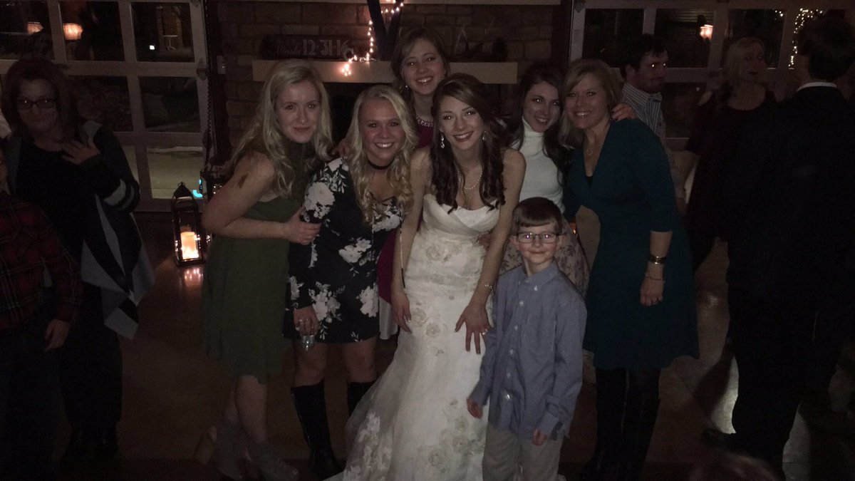 CourtneyShroyer's tweet photo. https://t.co/qv1QF8hdKi