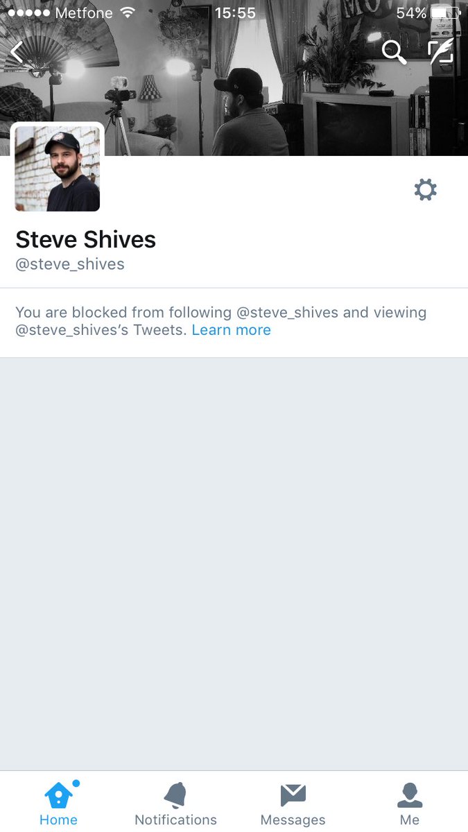 CharlotteHuynh_'s tweet image. Does this make me a #shitlord ?