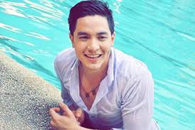 Happy birthday idol alden richards ,,,i wish you good health at sana hindi ka magbago....:D    we love u alden 