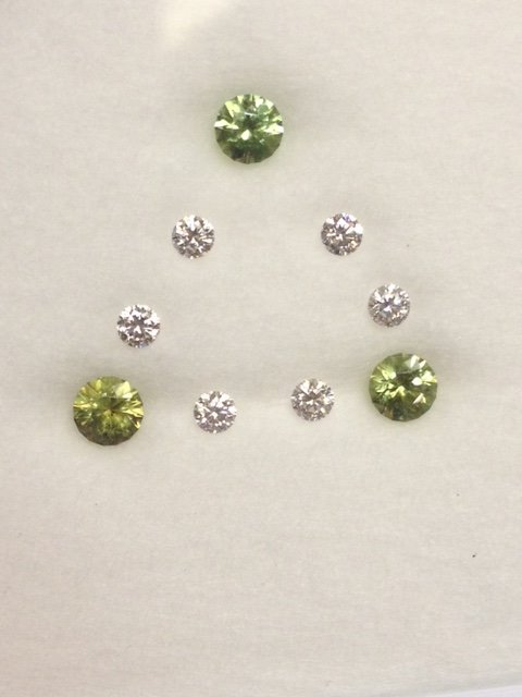 vogl_richard's tweet photo. Bi-Color Tourmaline Crystal 66.16 cts, Demantoid Garnets 0.90 cts, Diamonds 0.30 cts for Crystal Pendant
#Academyoffacetingartists
#22ndst https://t.co/da7xLQwCIO