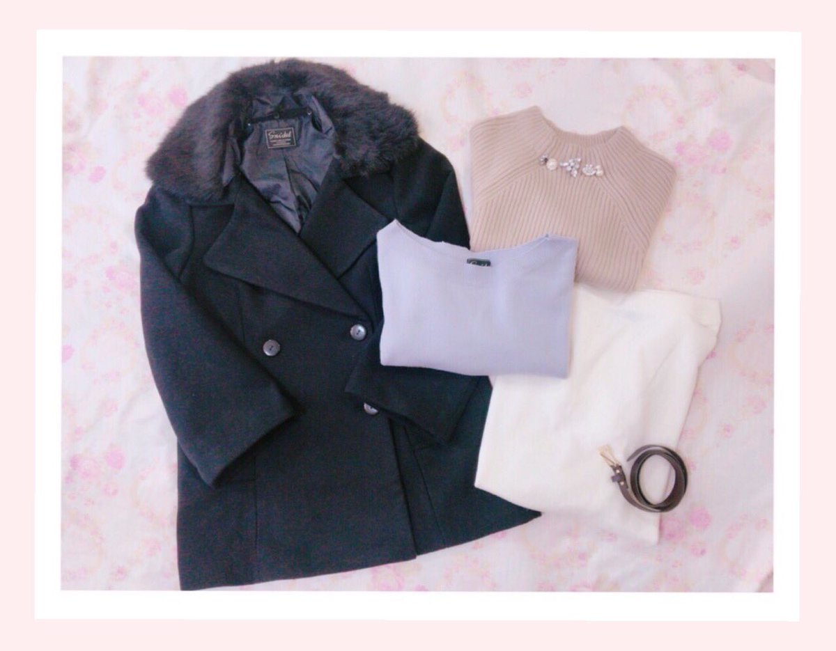 Asami Snidel スナイデル の福袋 昨日受け取れなくて今日開封 黒いコート欲しかったから嬉しい 生地もいうほどペラくないし ネタバレ見てたけど実物可愛い Snidel福袋 スナイデル