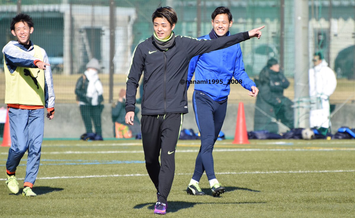 ななみのお父さん בטוויטר 今日は サッカー初め として 浜松開誠館高総合グラウンドで行われた 浜松開誠館高サッカー部の初蹴りを見学 天気は良かったものの 凄い強風 お目当ては２年前の卒業生 清水エスパルスの背番号25 Df松原后くんと明治大学のdf袴田裕太郎