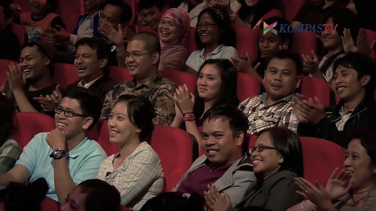 Stand Up Indo Bandung, komunitas regional pertama yang lahir, tak lama setelah induk Stand Up Indonesia berdiri | youtu.be/7UeBVcLCLzM